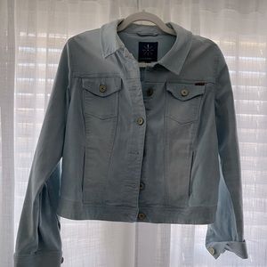 Isaac Mizrahi light blue Jean jacket size 12.